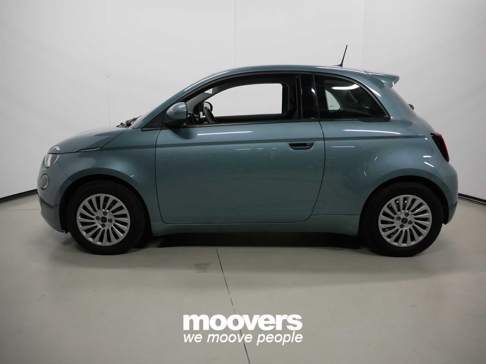 FIAT 500E Action Berlina 23,65 kWh foto 2