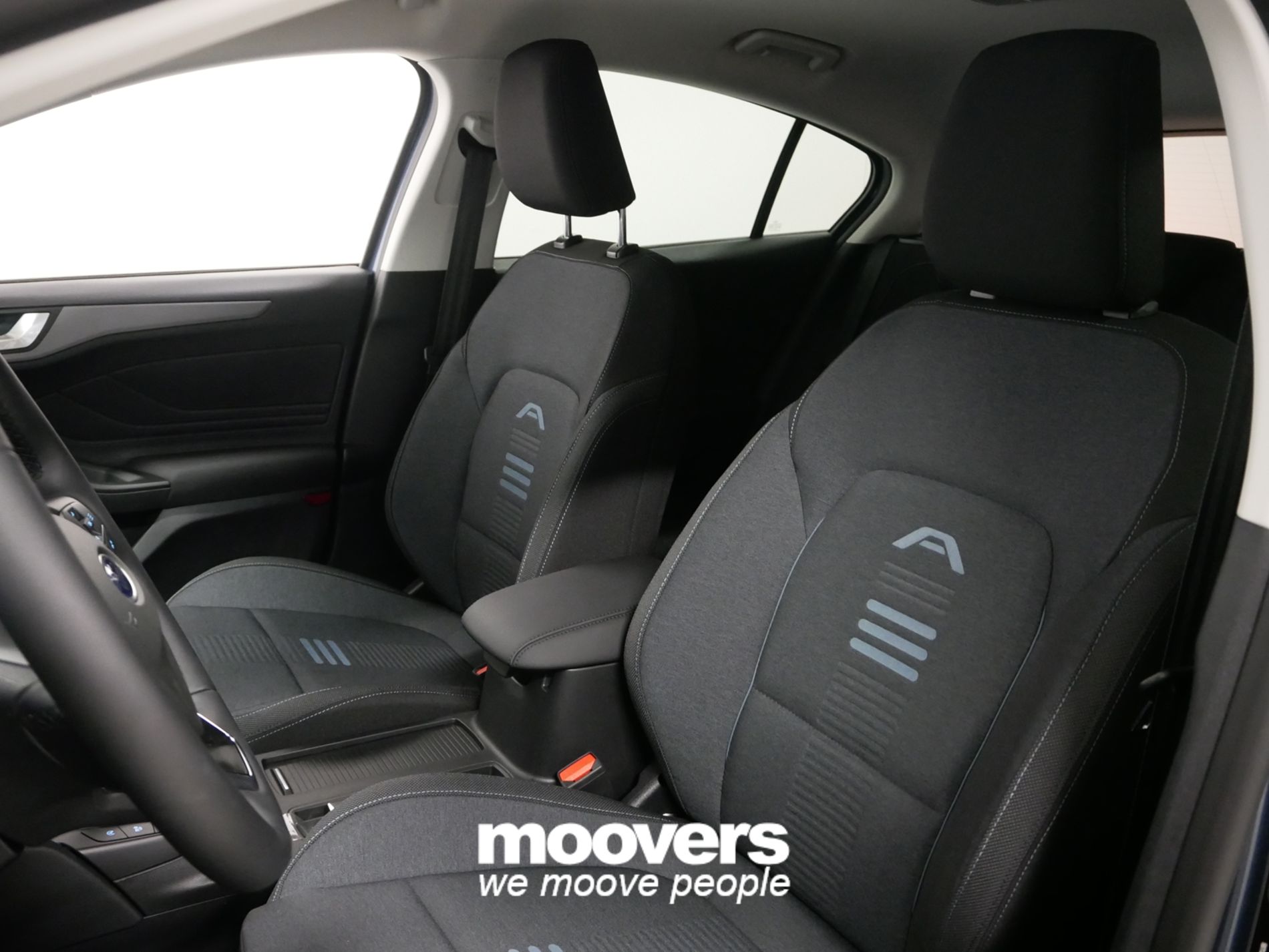 Ford Focus 1.0 EcoBoost 125 CV 5p. Active Stile PROMO FREE TO MOOVE foto 7