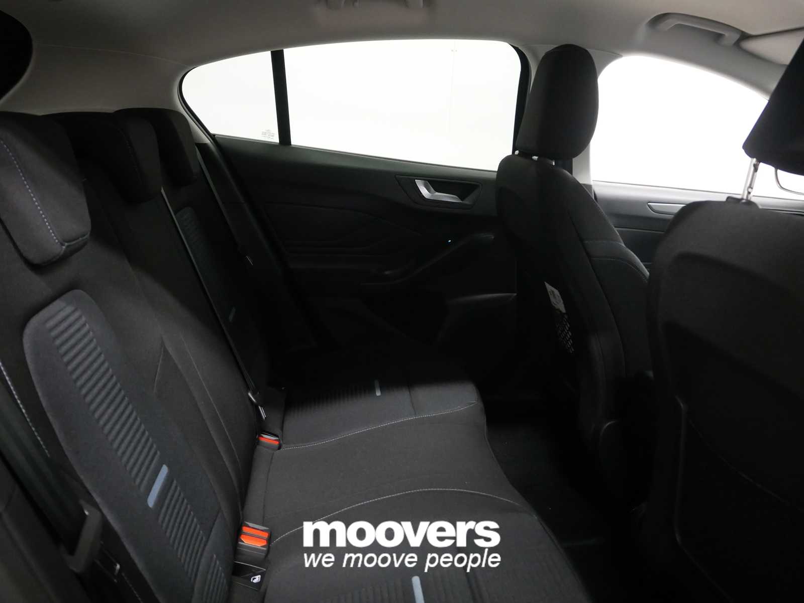 Ford Focus 1.0 EcoBoost 125 CV 5p. Active Stile PROMO FREE TO MOOVE foto 10