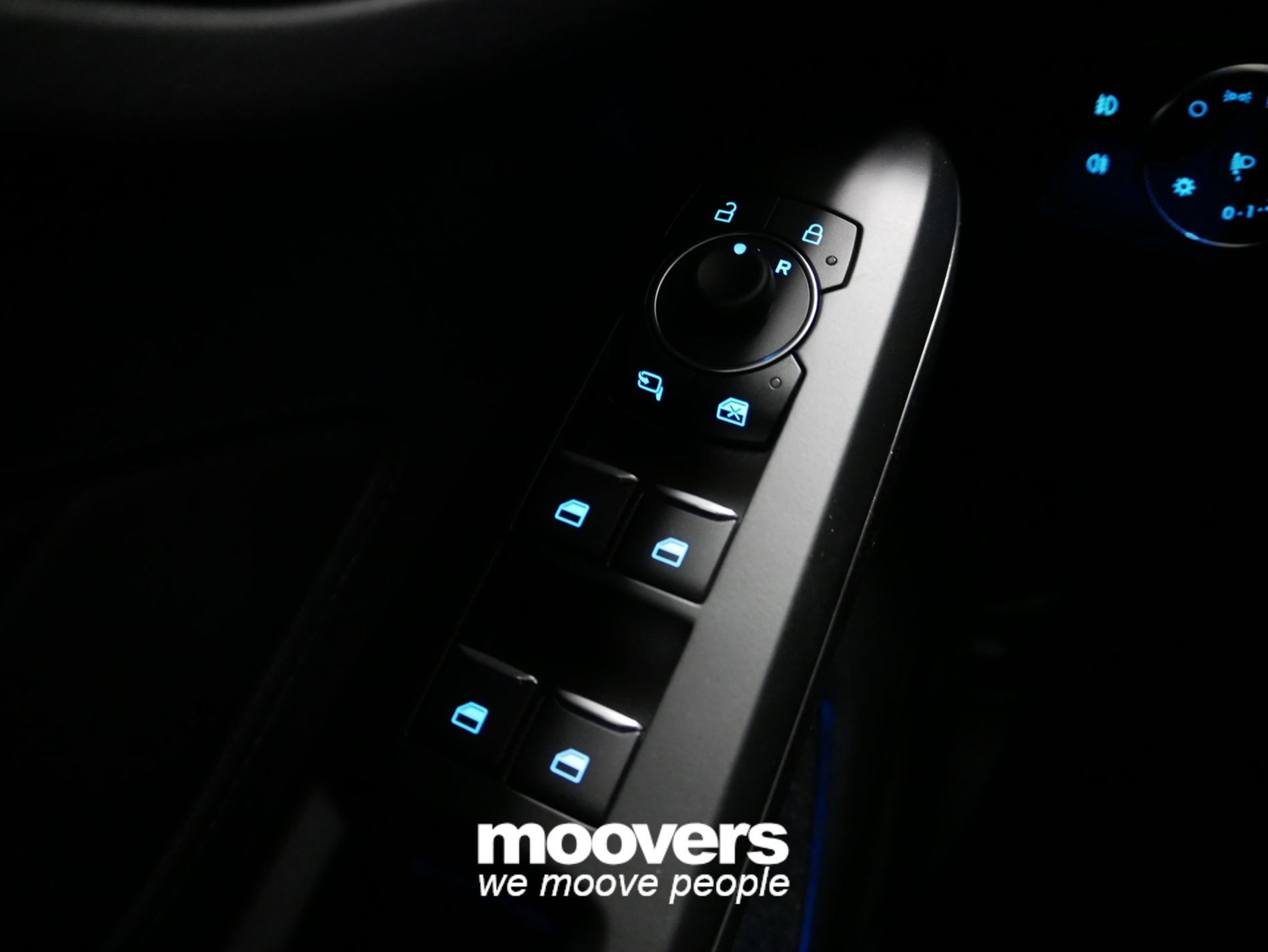 Ford Focus 1.0 EcoBoost 125 CV 5p. Active Stile PROMO FREE TO MOOVE foto 23