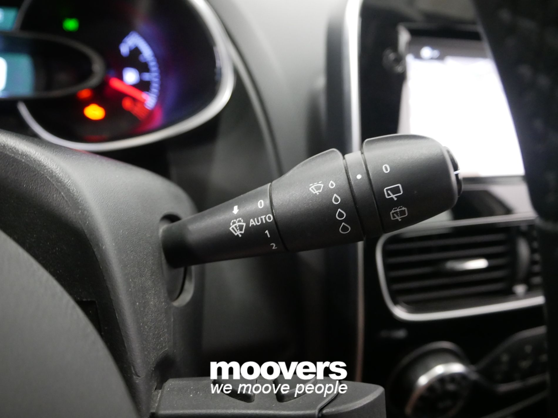 RENAULT Clio dCi 8V 75 CV Start&Stop 5 porte Energy Duel foto 13