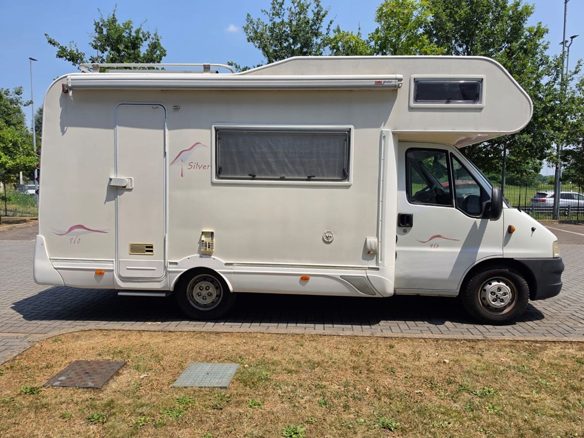 CARAVANS MONCAYO 2.3 JTD SILVER 360 6 Posti