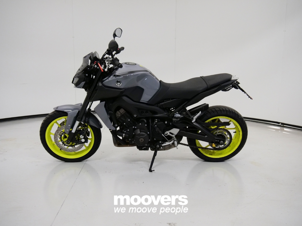 YAMAHA MT09