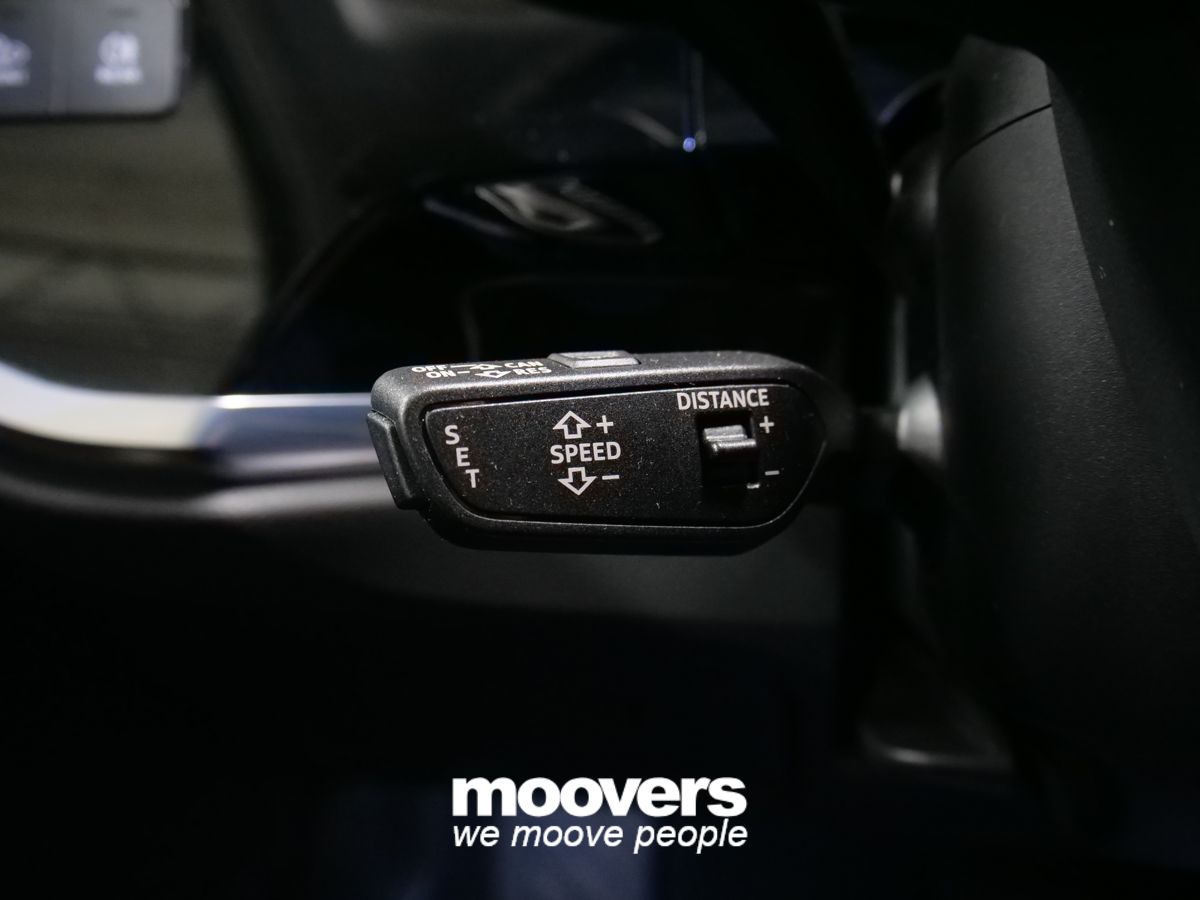 AUDI Q3 35 TDI S tronic Business Advanced