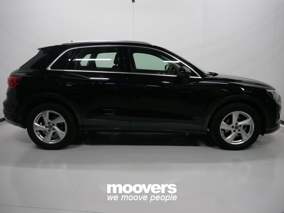 AUDI Q3 35 TDI S tronic Business Advanced