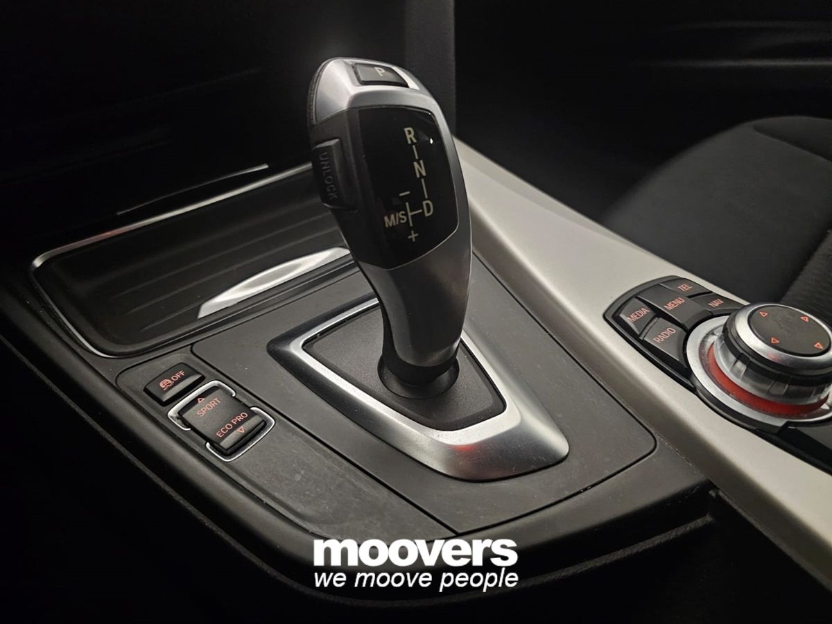 BMW 318d Touring Business aut.