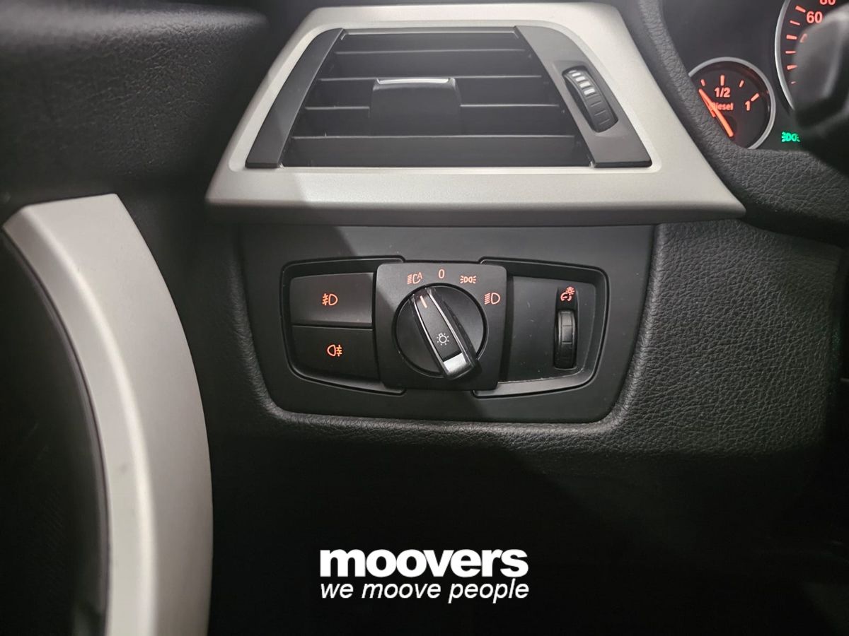 BMW 318d Touring Business aut.