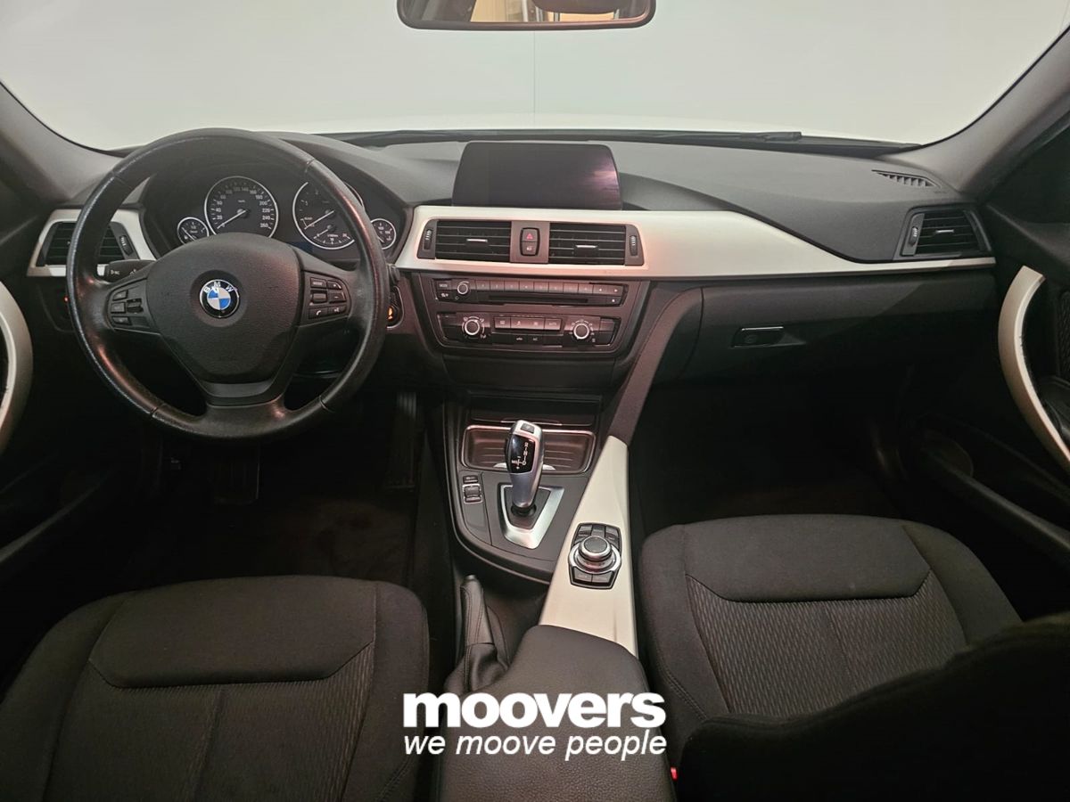 BMW 318d Touring Business aut.