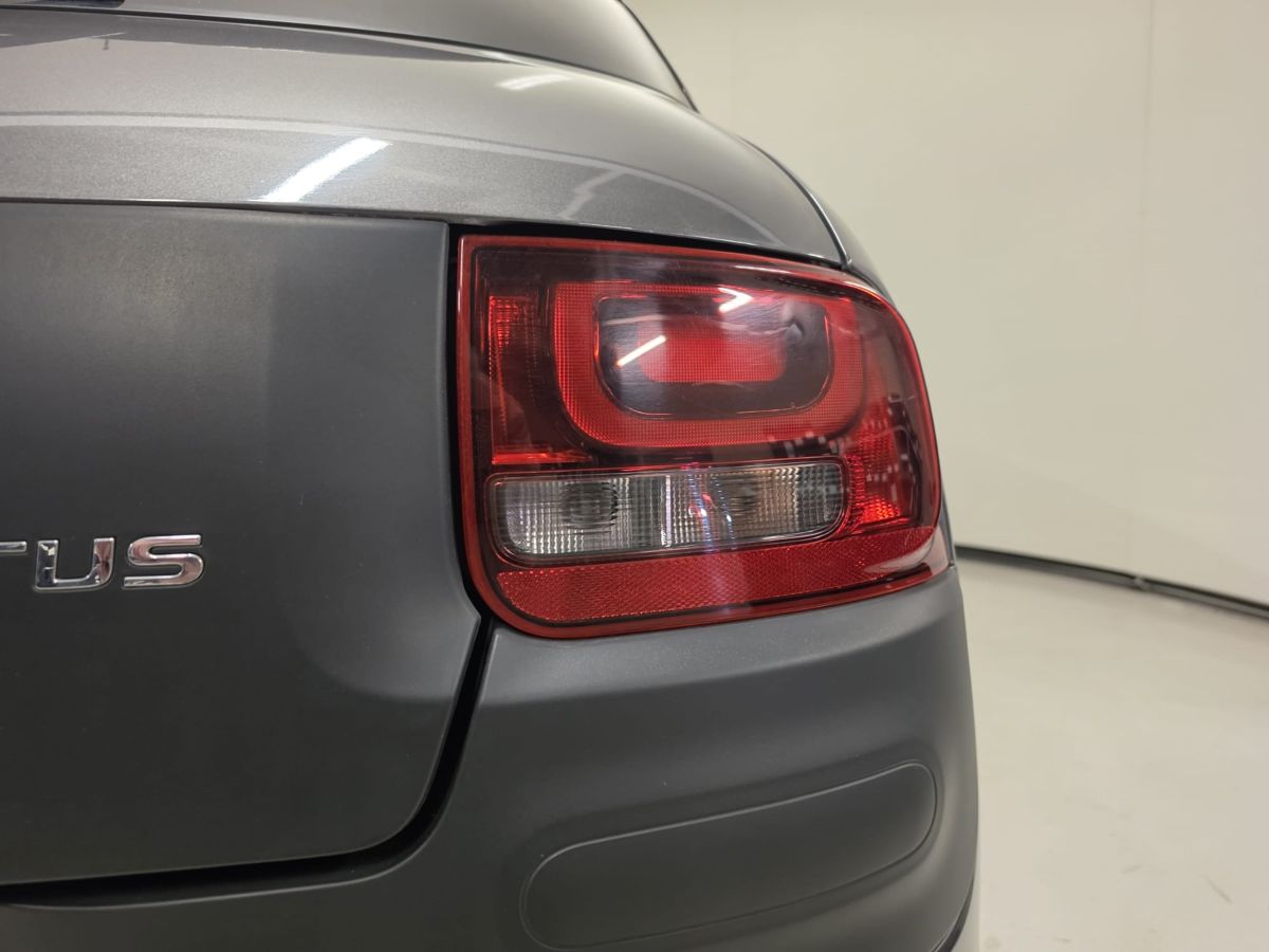 Citroen C4 Cactus PureTech 82 Shine 