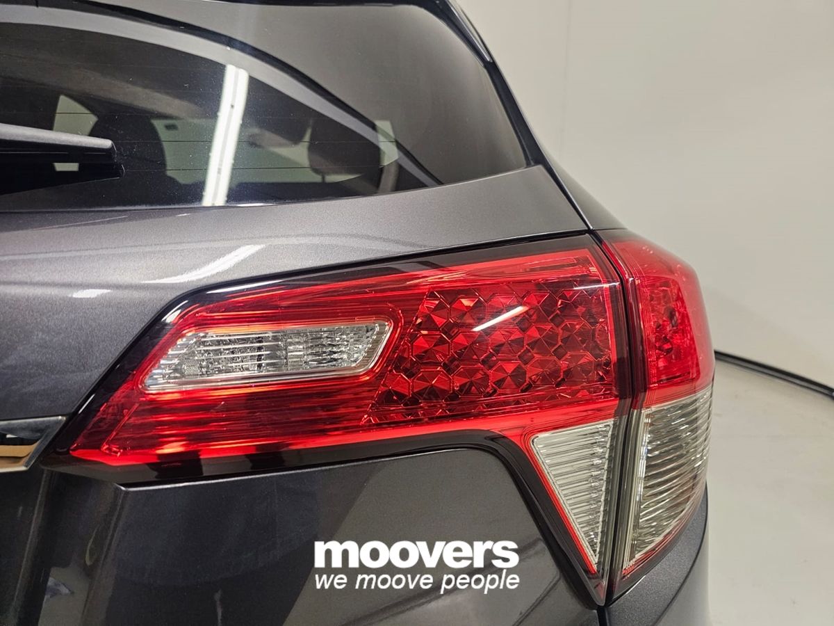 HONDA HR-V 1.5 i-VTEC CVT Elegance Navi ADAS