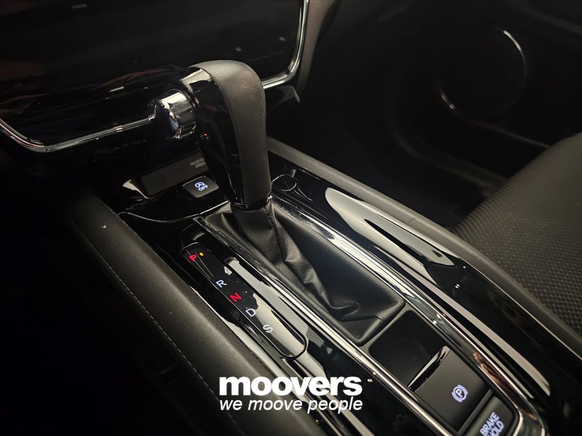 HONDA HR-V 1.5 i-VTEC CVT Elegance Navi ADAS