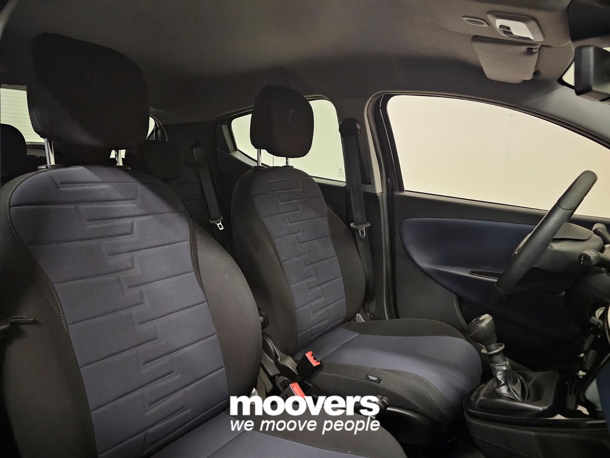 LANCIA Ypsilon 1.0 FireFly 5 porte S&S Hybrid Silver