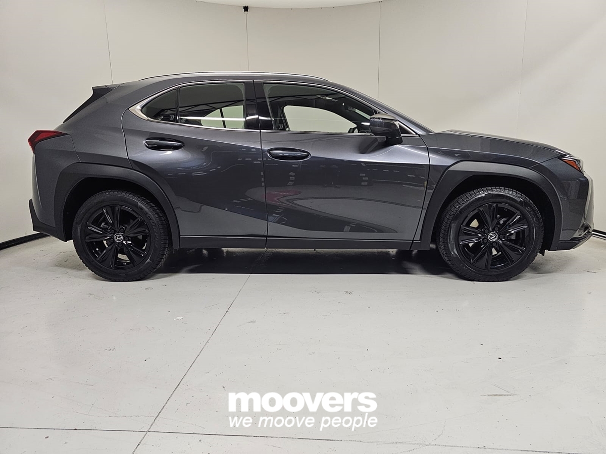 LEXUS UX Hybrid Urban