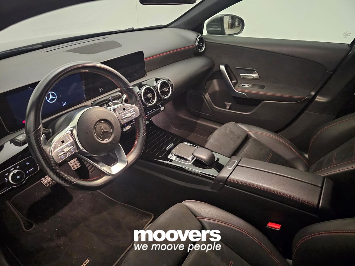 MERCEDES Classe A  180 Automatic Premium AMG Line
