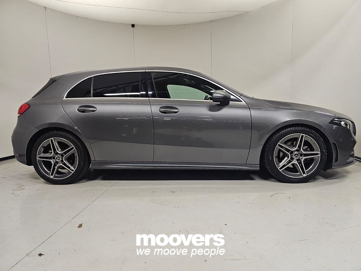 MERCEDES Classe A  180 Automatic Premium AMG Line