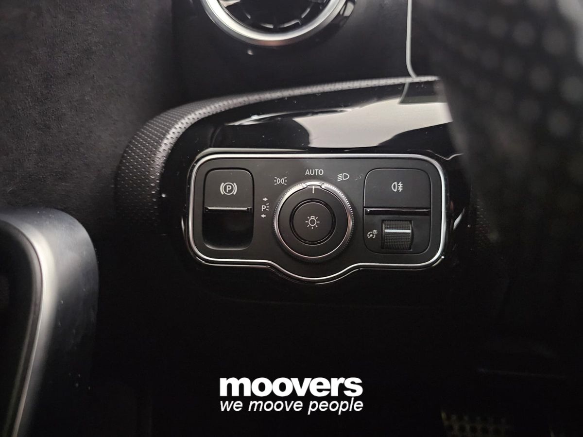 MERCEDES Classe A  180 Automatic Premium AMG Line