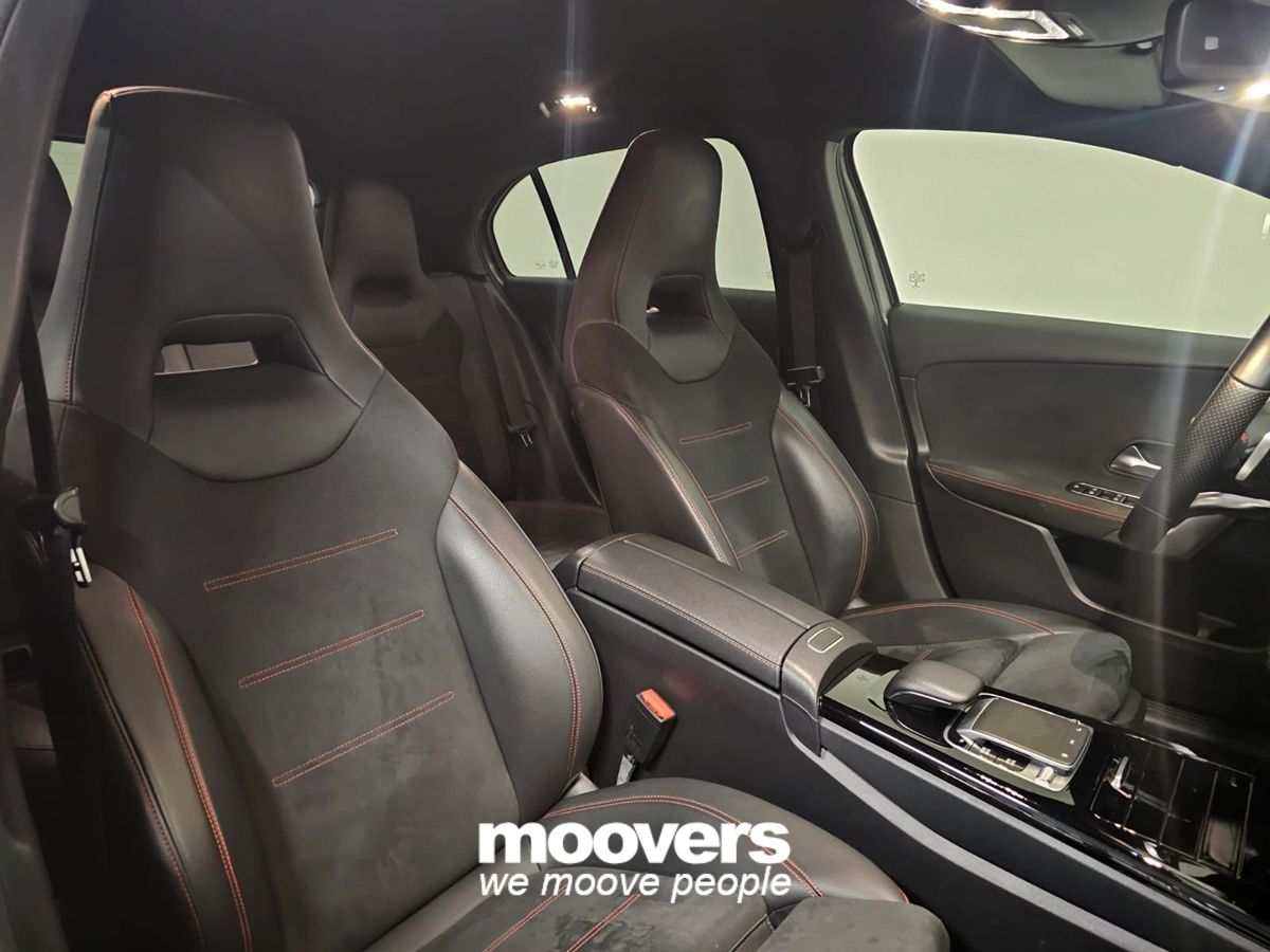 MERCEDES Classe A  180 Automatic Premium AMG Line