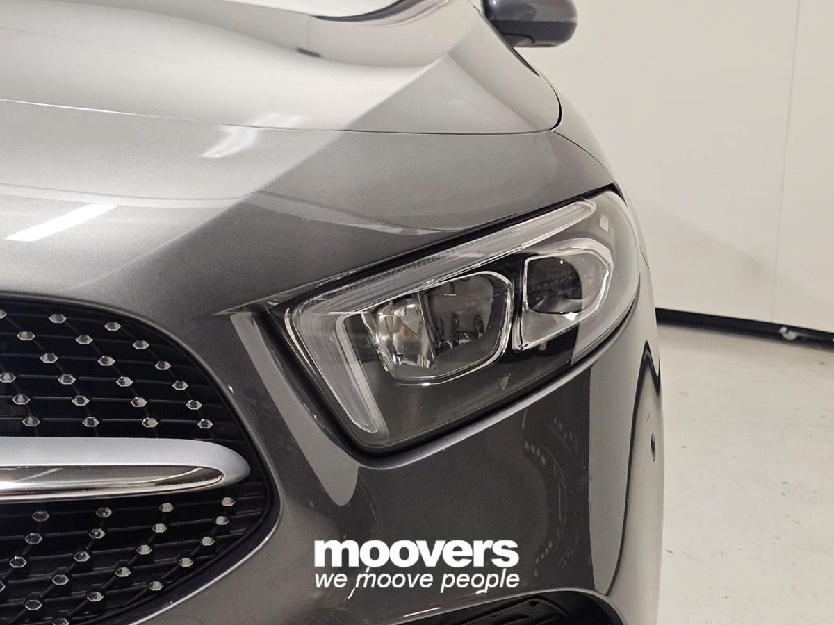 MERCEDES Classe A  180 Automatic Premium AMG Line