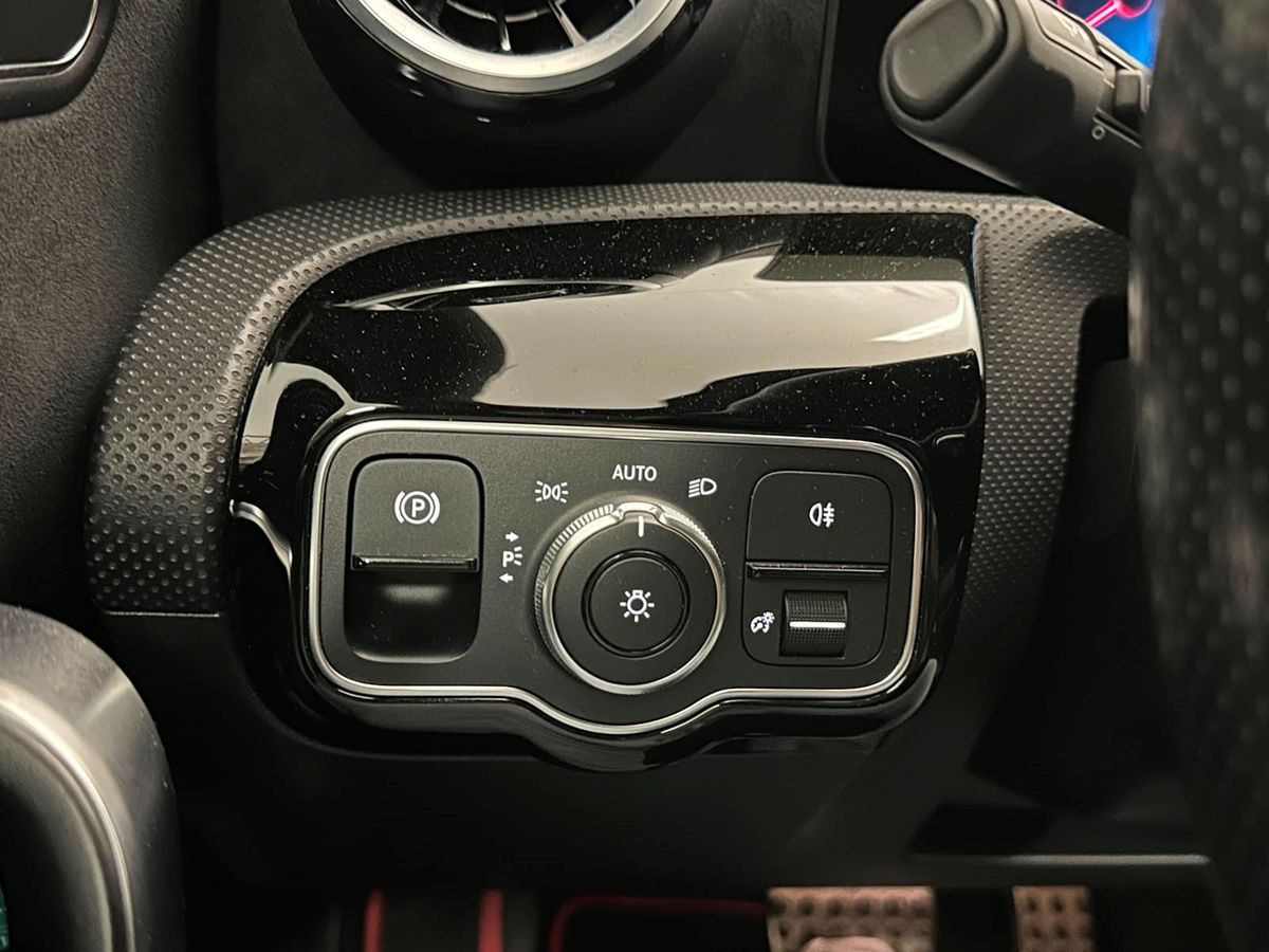MERCEDES A 250 e hybrid EQ Premium