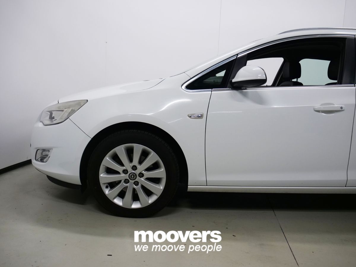 OPEL Astra 1.7 CDTI 110CV Sports Tourer Cosmo