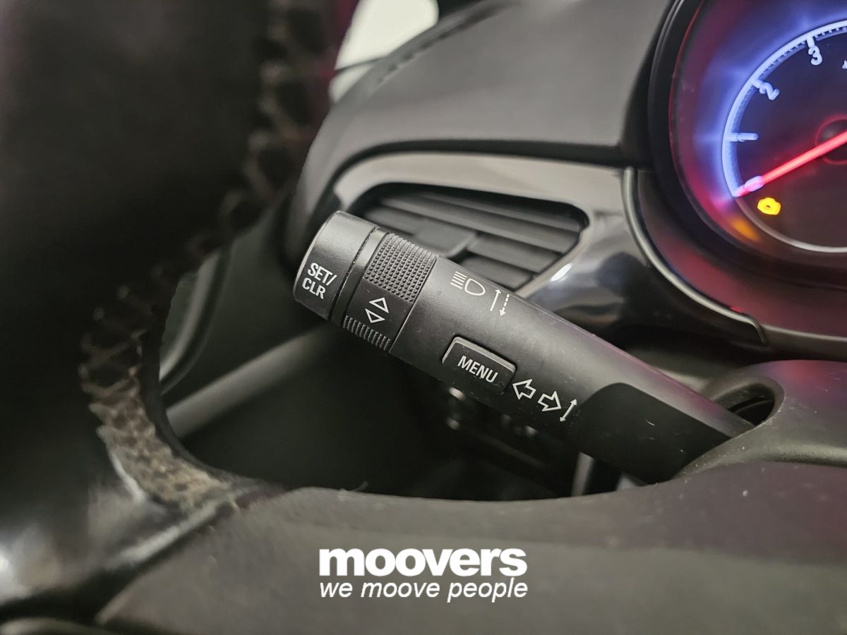 OPEL Corsa 1.2 5 porte b-Color