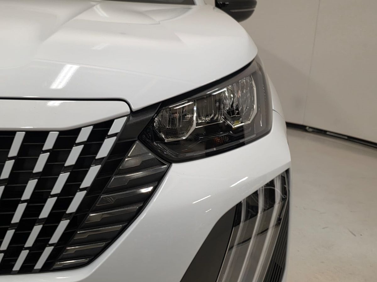 PEUGEOT 2008 PureTech 100 S&S Allure