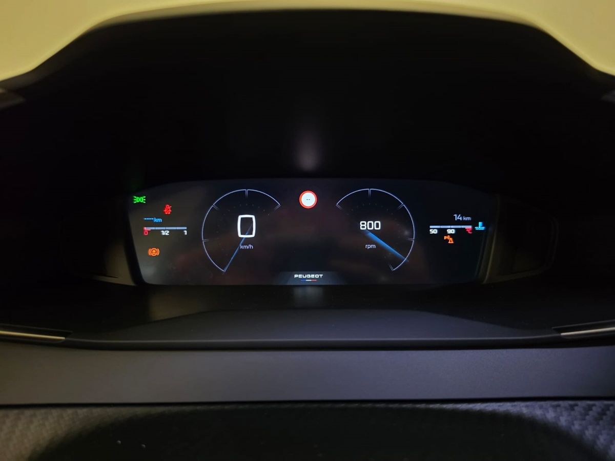 PEUGEOT 2008 PureTech 100 S&S Allure