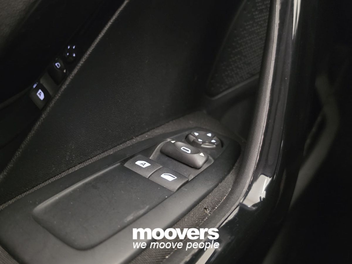 PEUGEOT 208 1° serie PureTech 82 5 porte Style