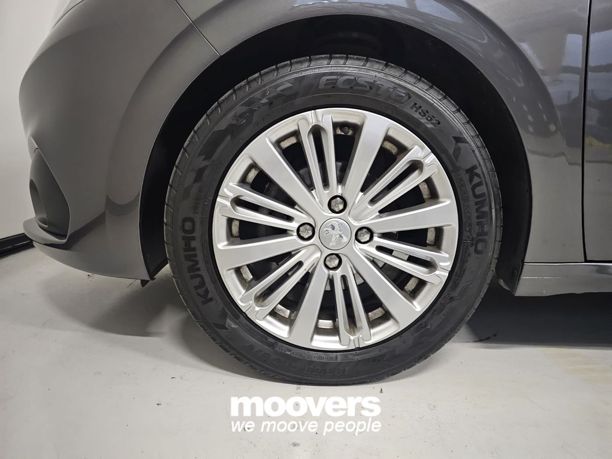 PEUGEOT 208 1° serie PureTech 82 Stop&Start 5 porte Allure