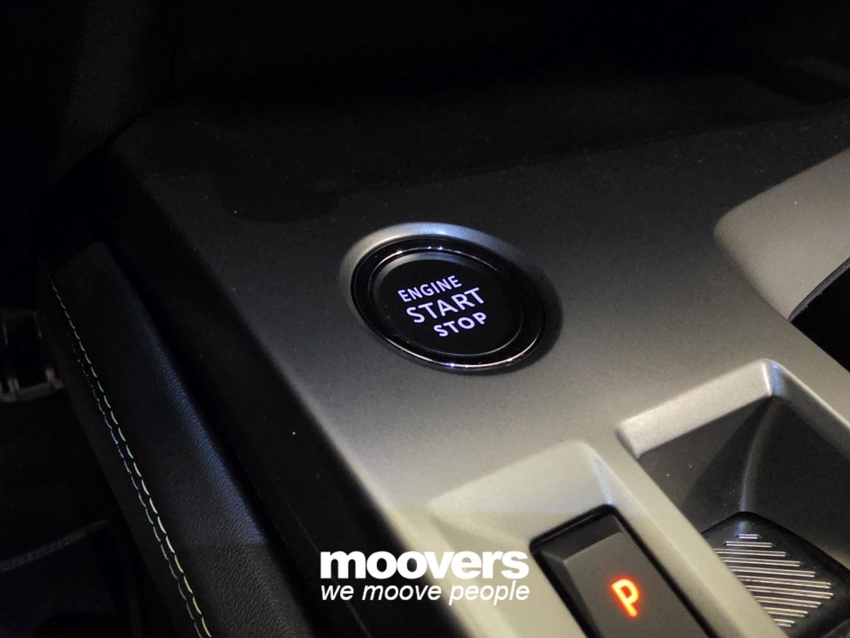 PEUGEOT 308 Hybrid 136 e-DCS6 GT