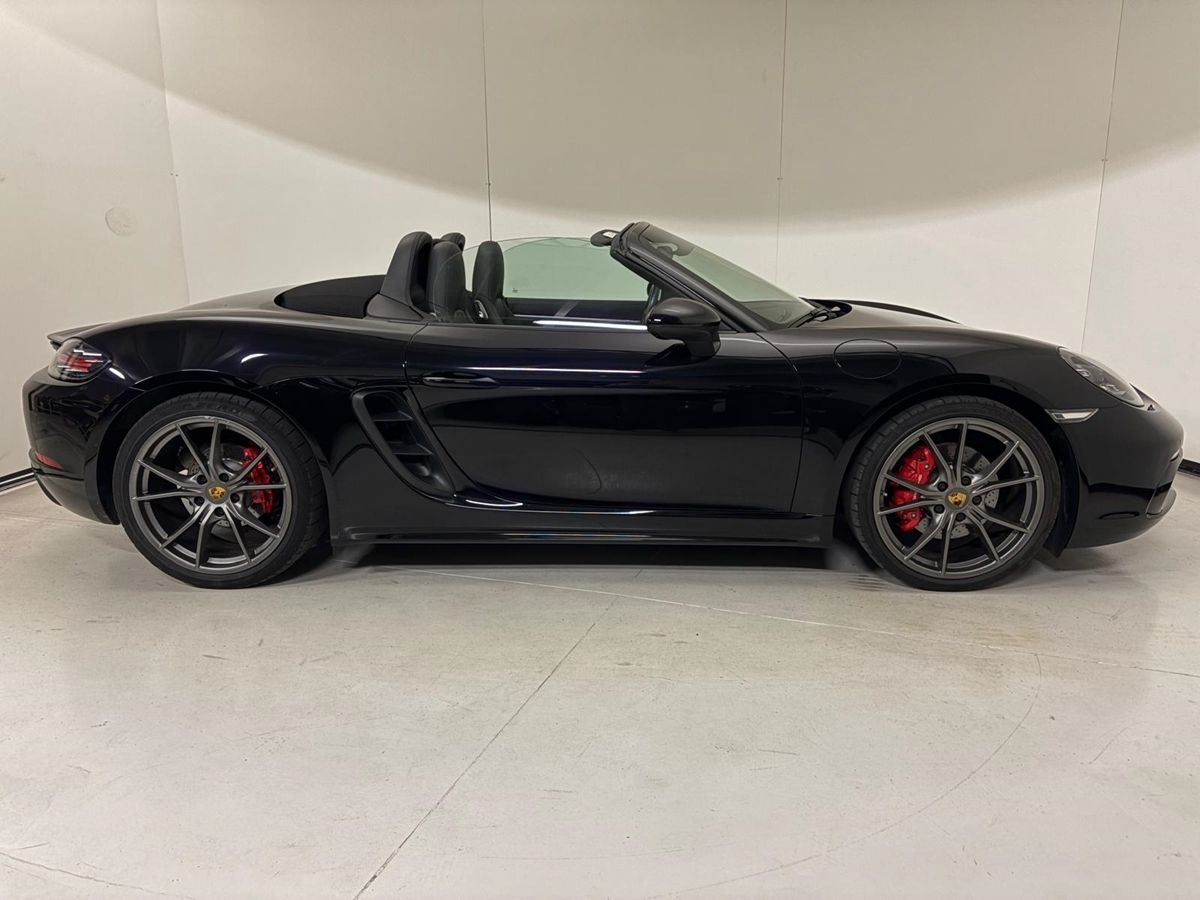 Porsche 718 Boxster 2.5 S 