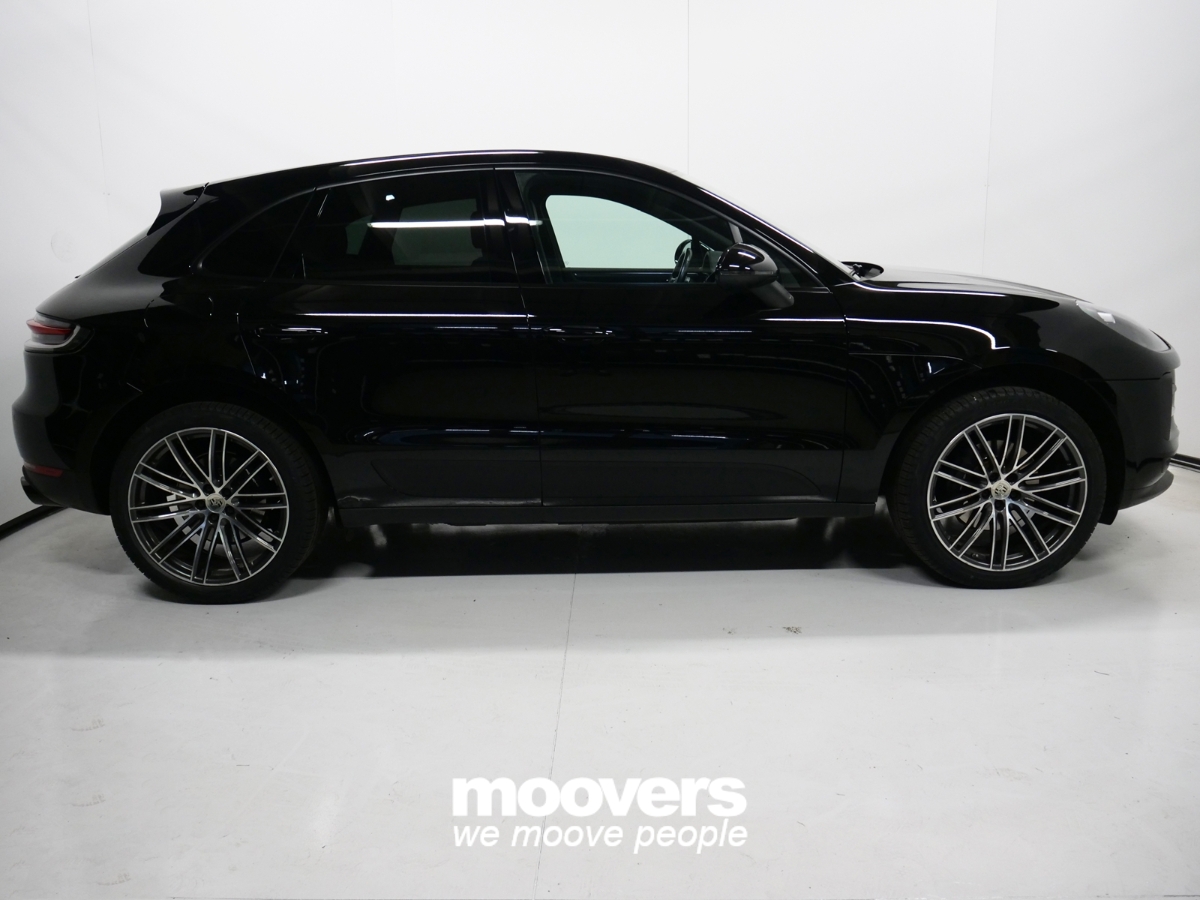 PORSCHE Macan 2.0