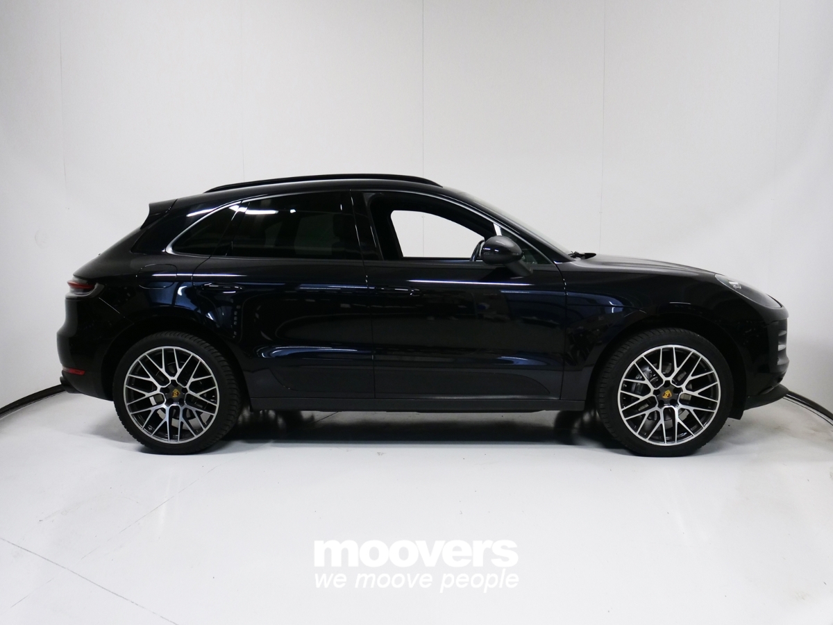 PORSCHE Macan 2.0