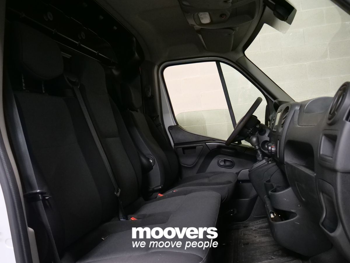 RENAULT Master 5ª serie Master T35 2.3 dCi/145 S&S PL-TA Furgone Ice T.T. L3H3 *NAVI* *SENSORI*