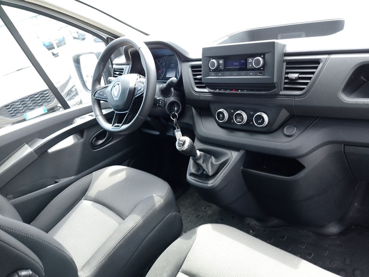 RENAULT Trafic T27 2.0 dCi 150CV PC-TN Furgone Start
