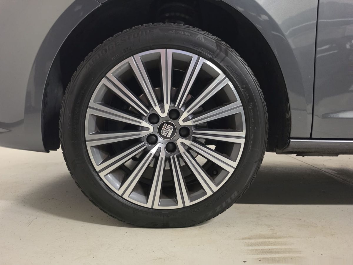 SEAT Ibiza 1.4 TDI 90 CV CR 5p. Connect Grey