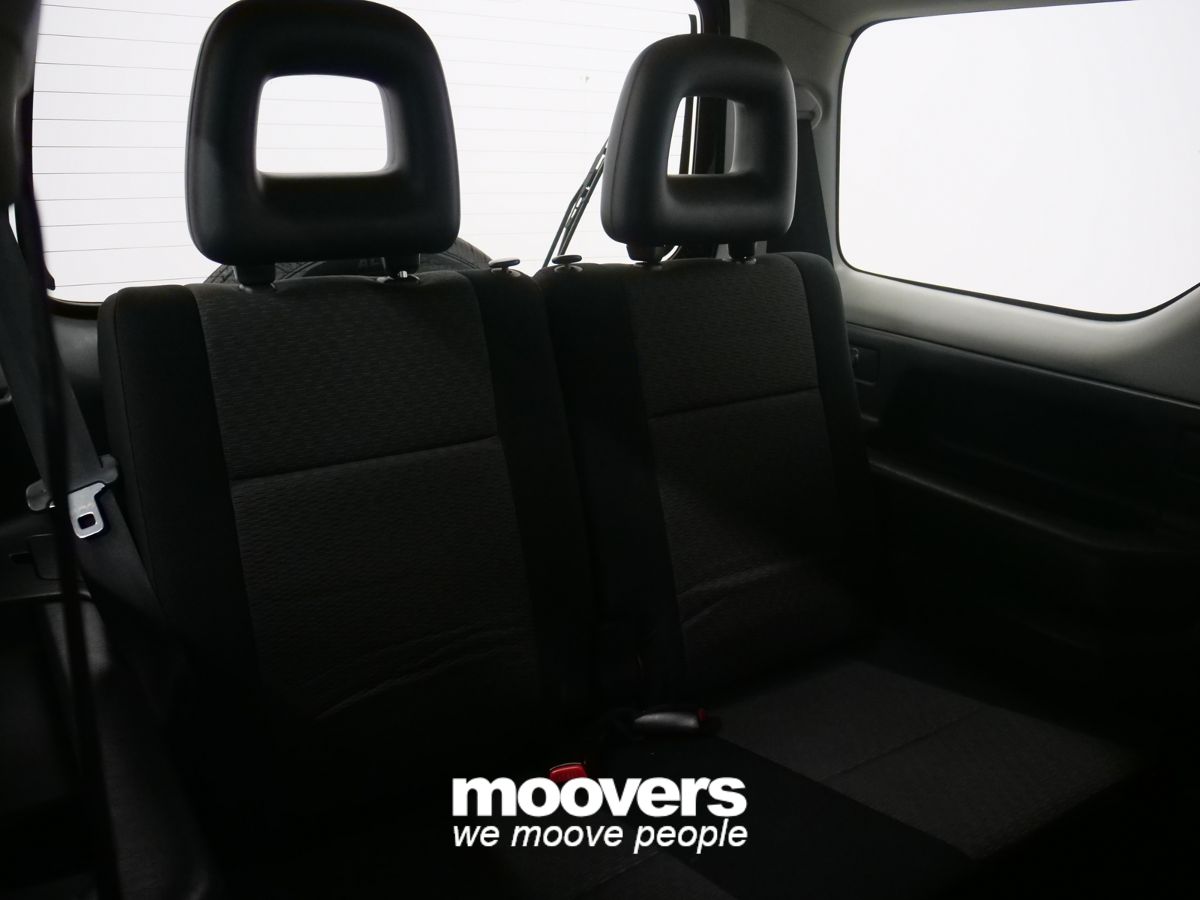 SUZUKI Jimny 1.3i 16V cat 4WD JLX