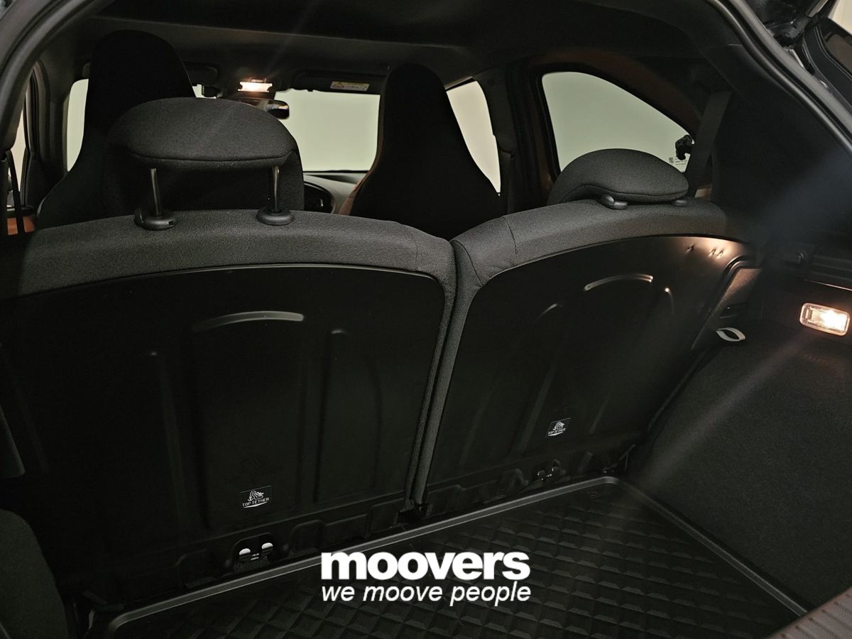 Toyota Aygo X 1.5 Hybrid 115 CV 5 porte Icon 