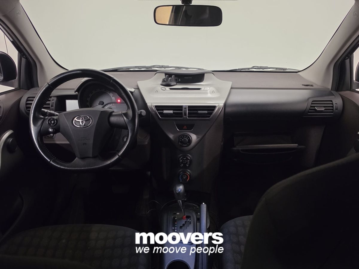 Toyota iQ 1.0 CVT 