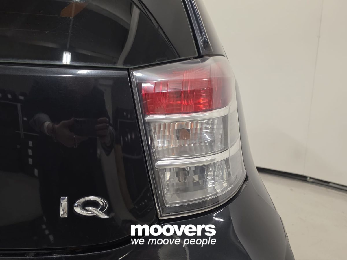 Toyota iQ 1.0 CVT 