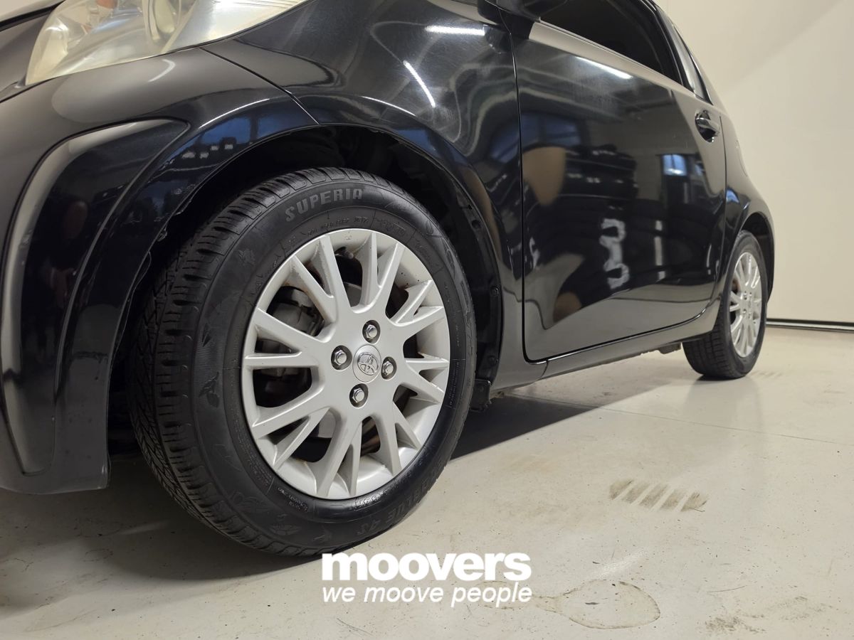 Toyota iQ 1.0 CVT 