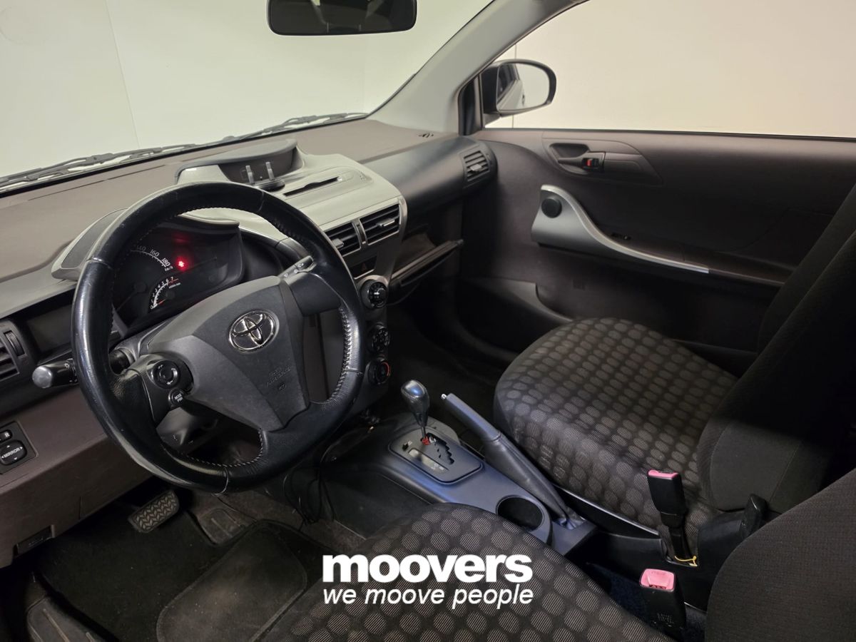 Toyota iQ 1.0 CVT 