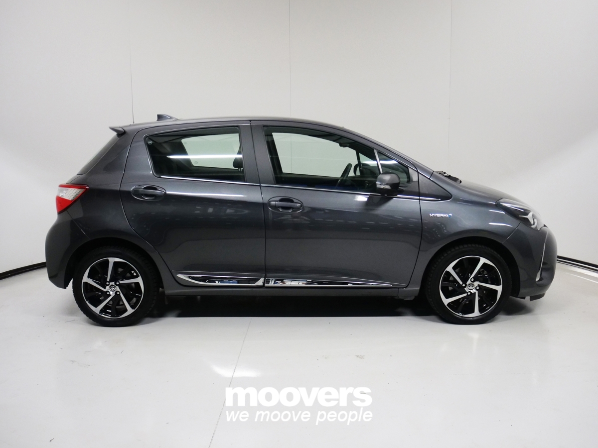 Toyota Yaris 1.5 Hybrid 5 porte Lounge 