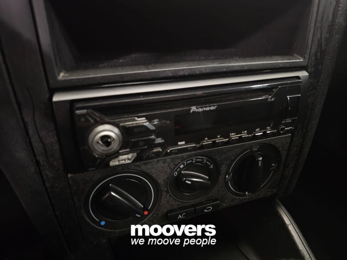 VOLKSWAGEN Golf 1.6 cat 5 porte Highline