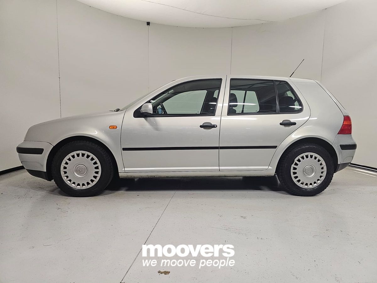 VOLKSWAGEN Golf 1.6 cat 5 porte Highline