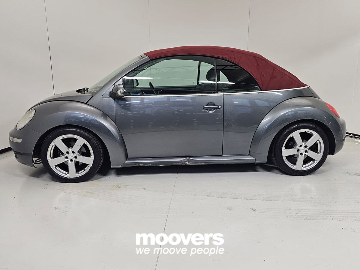 VOLKSWAGEN New Beetle 1.6 Cabrio