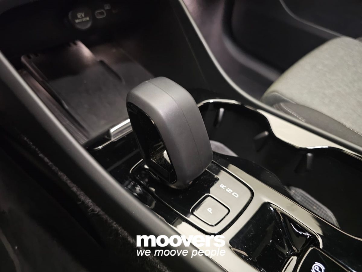 VOLVO XC40 B3 automatico Core