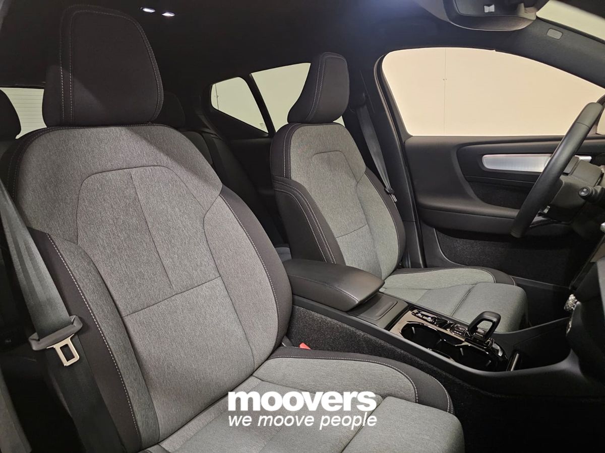 VOLVO XC40 B3 automatico Core