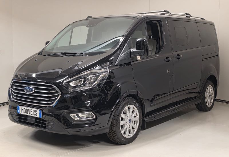 FORD Tourneo Custom 320 2.0 EcoBlue 185CV aut. PC Tittanium 8 Posti Pelle.