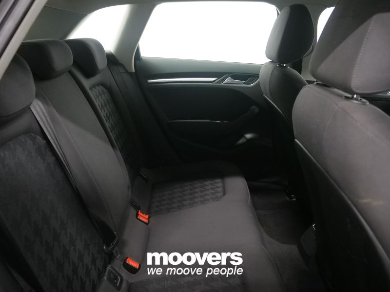 AUDI A3 SPB 1.6 TDI clean diesel S tronic Ambiente